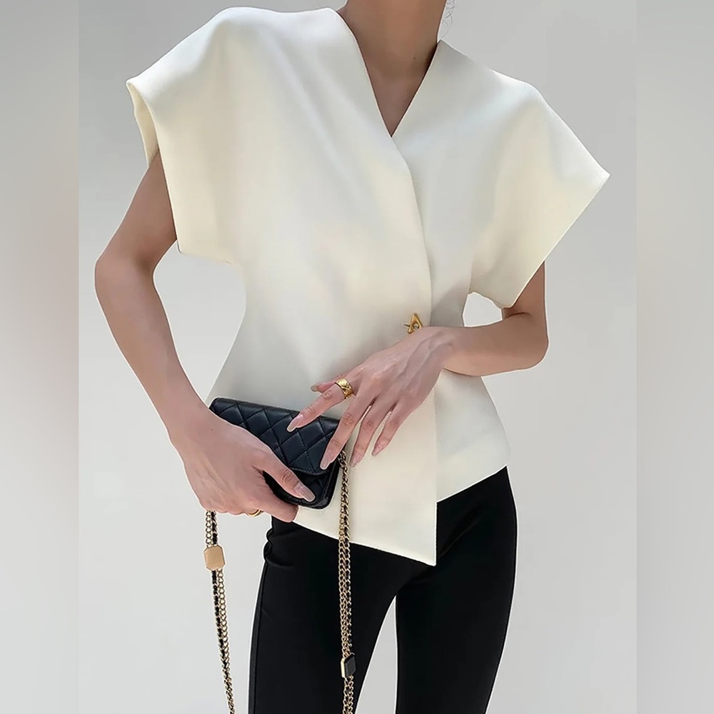 261 Trendy V-Neck Button Down Blouse - Picture 3 of 6